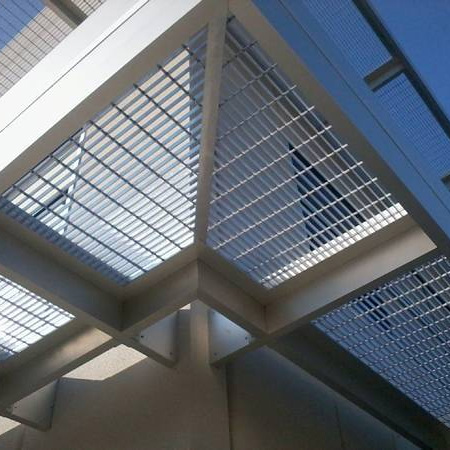 Serrated Swaged-locked Aluminum Grating