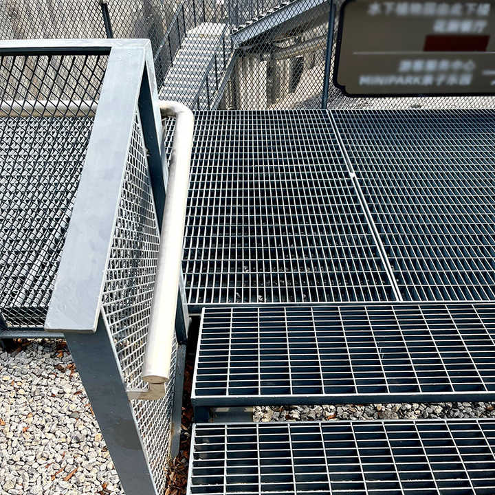 Plain Press-locked Steel Grating
