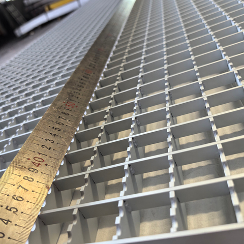 Serrated Press-locked Aluminum Grating