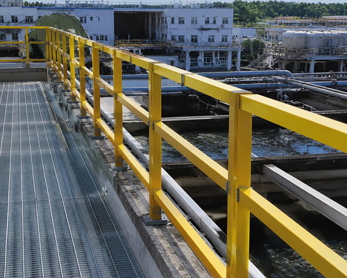 FRP-Pultruded-Tube-Handrail-System-Industrial-Safety-Platform_看图王