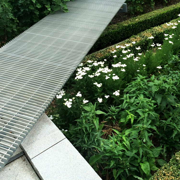 Plain Press-locked Aluminum Grating