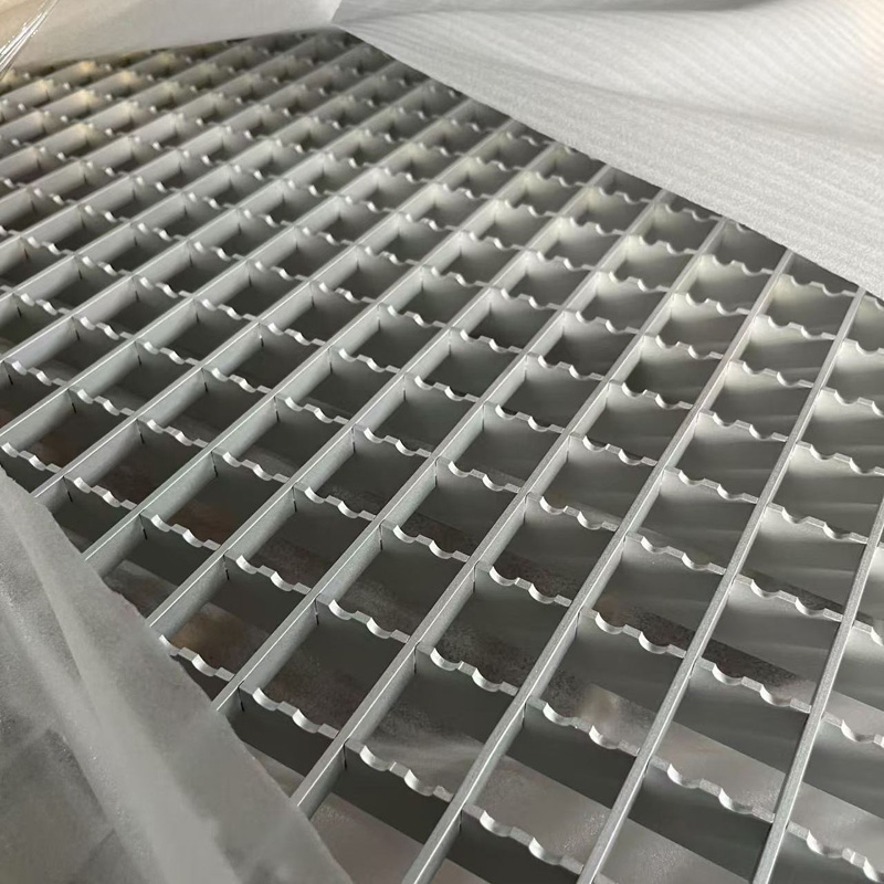 Serrated Press-locked Aluminum Grating